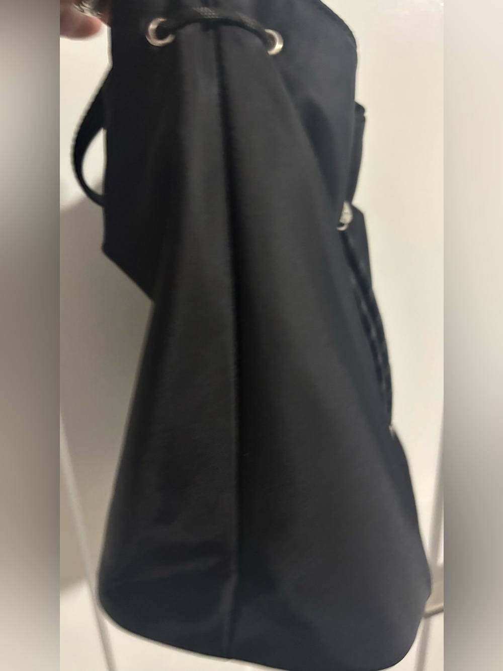 Lululemon Drawstring Bucket Bag - Picture 4 of 8